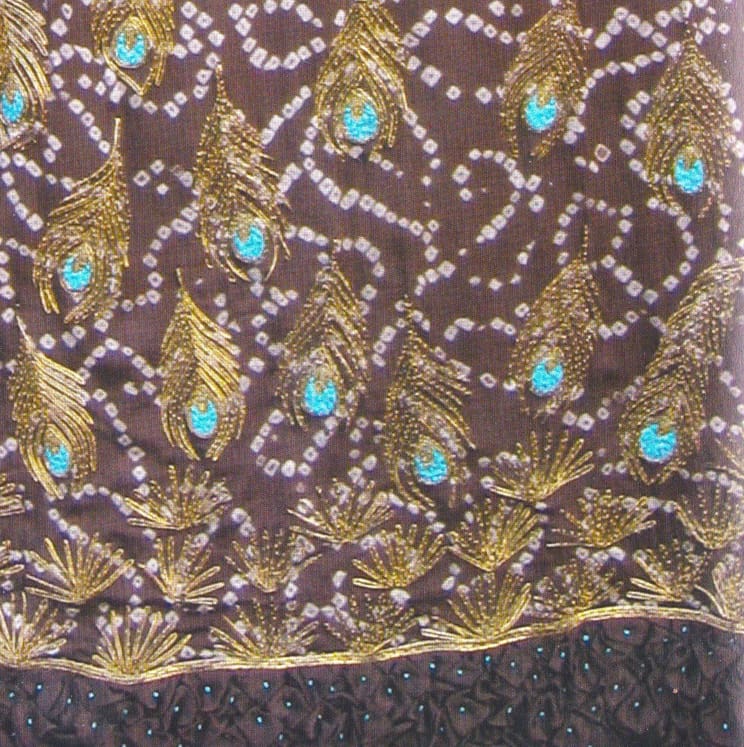 Momo Lounge booklet page 2